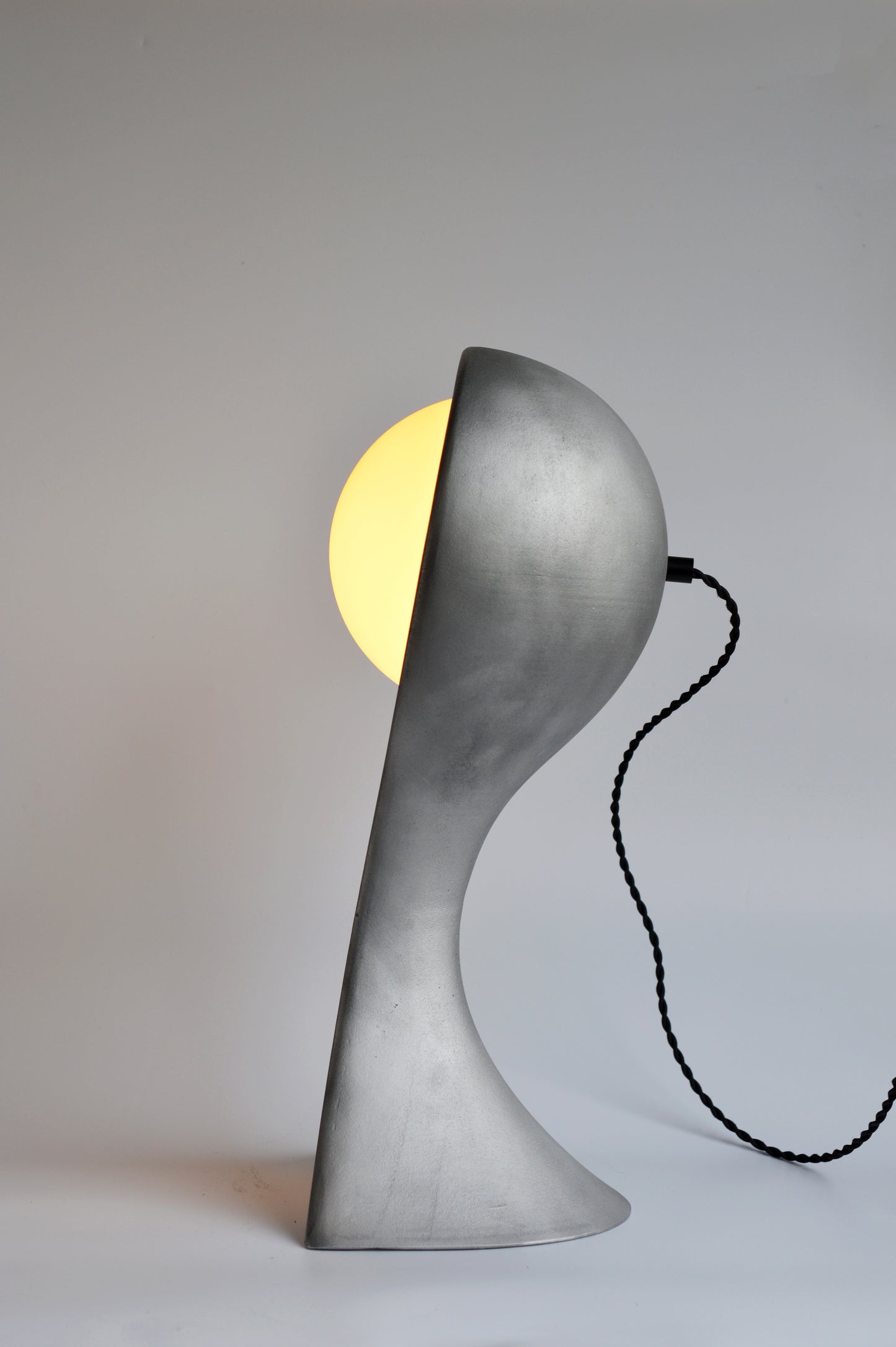 Mannequin Lamp (Aluminum)
