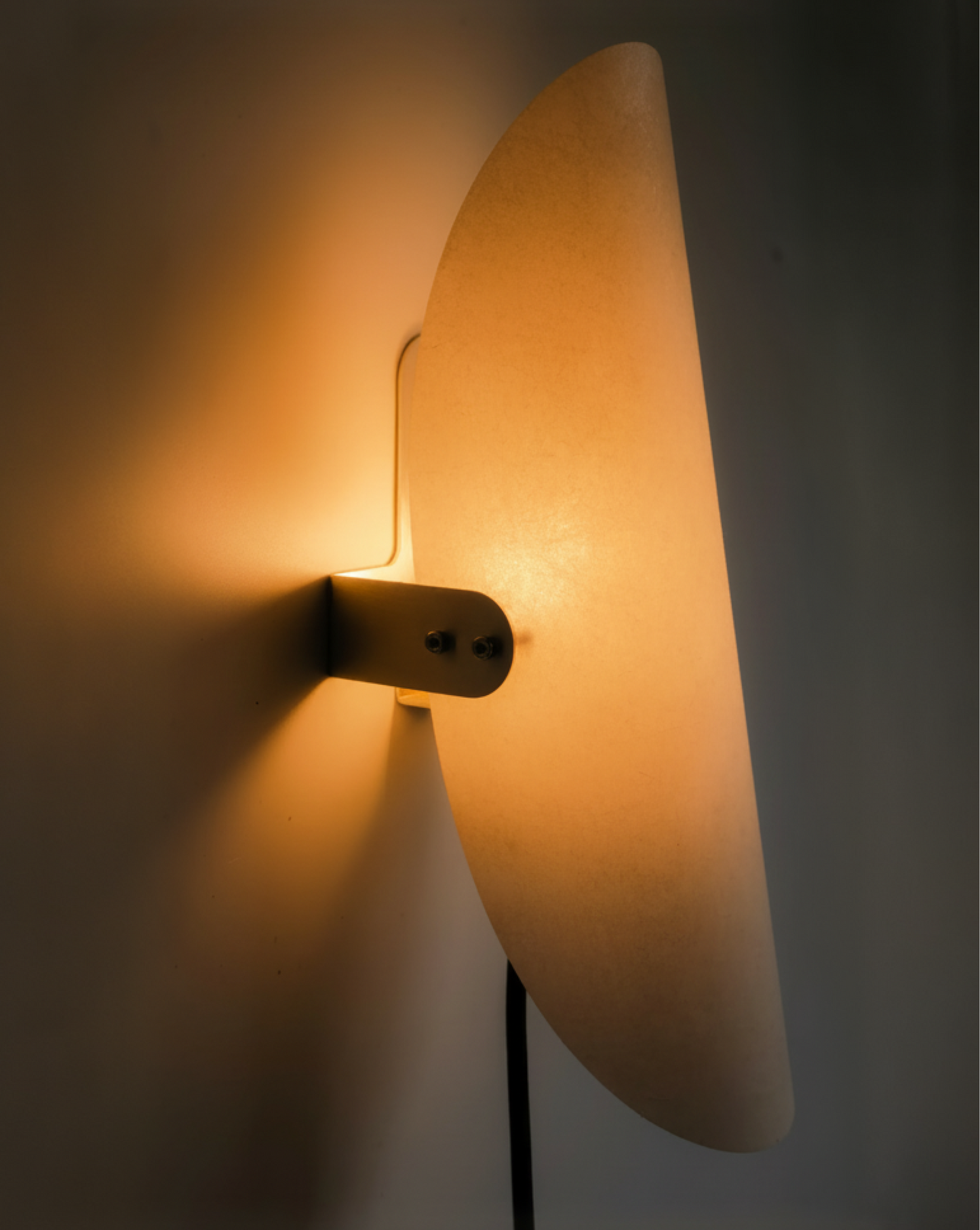 SkinFrame Sconce